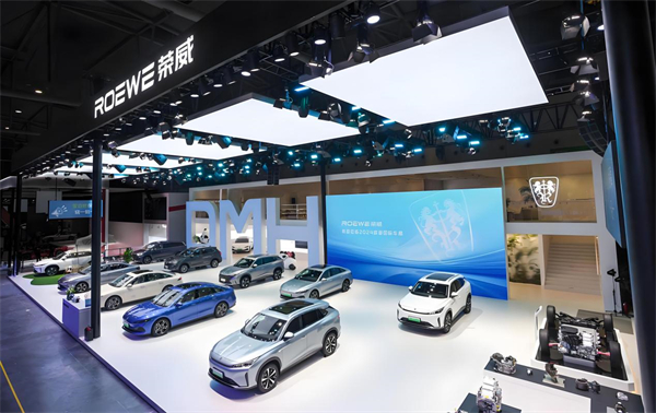 jn体育app官方网站：越过2024年的“极点”，在2025进入新的速度和节奏