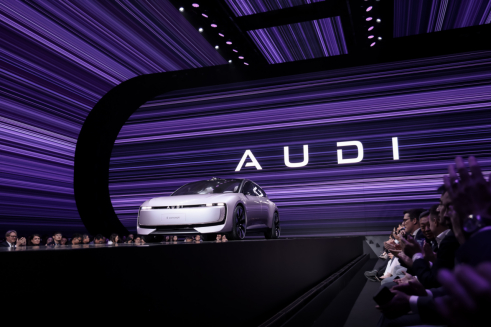 2025年强势开局：jn体育app官方网站的转型密码与跃迁之道