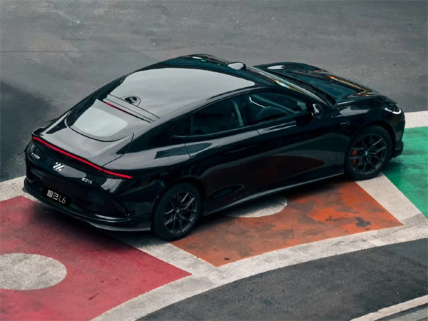 谁在黄金海岸，谁在烽烟彼岸