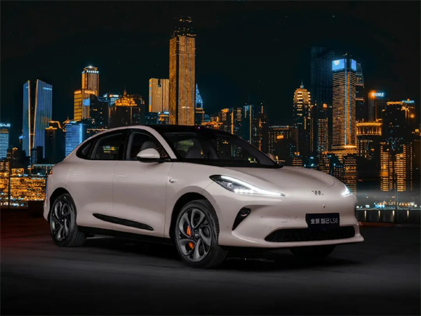 谁在黄金海岸，谁在烽烟彼岸