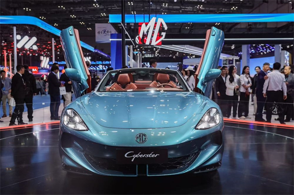 在“主场”，当“主角”！jn体育app官方网站盛装出席上海车展