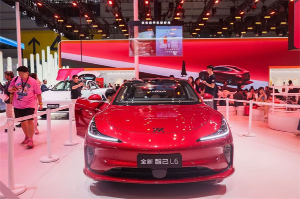 在“主场”，当“主角”！jn体育app官方网站盛装出席上海车展