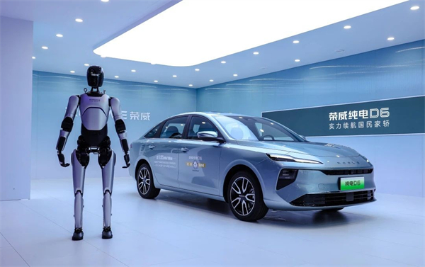 巨轮破浪前行，这个春天里，上汽多管齐下激活增长动能