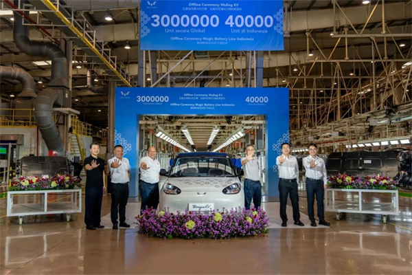 诸神乱战下，上汽以厚度重塑"老大"担当