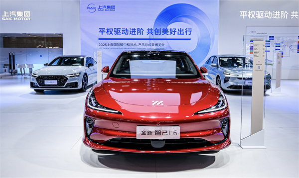 中国汽车做强做大的最好注脚，正是上汽的企稳回升