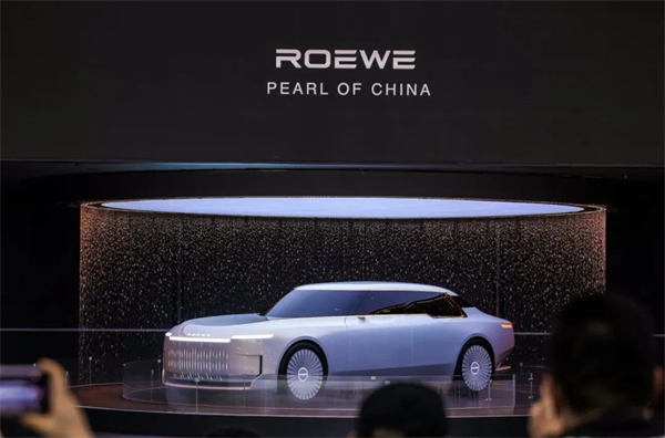 上汽点燃“新引擎”