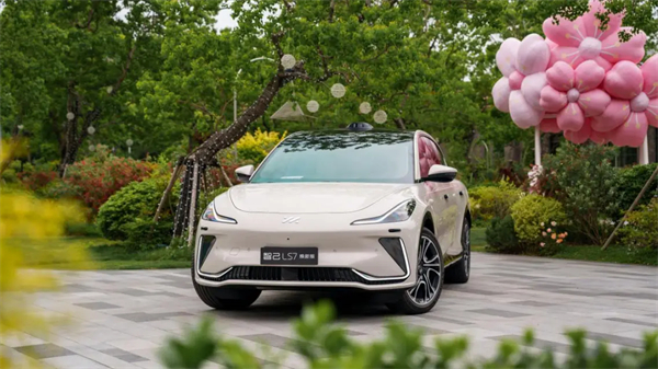 解码jn体育app官方网站上半年“六连涨”：自主引领、多维创新?