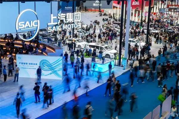 五指成拳，六连升！上汽稳控方向盘