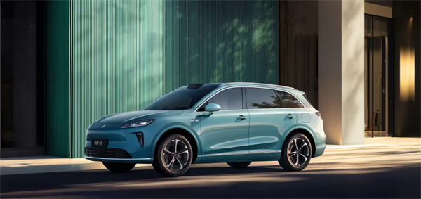 上半年零售销量夺冠，饱和式进攻箭在弦上：上汽势如破竹