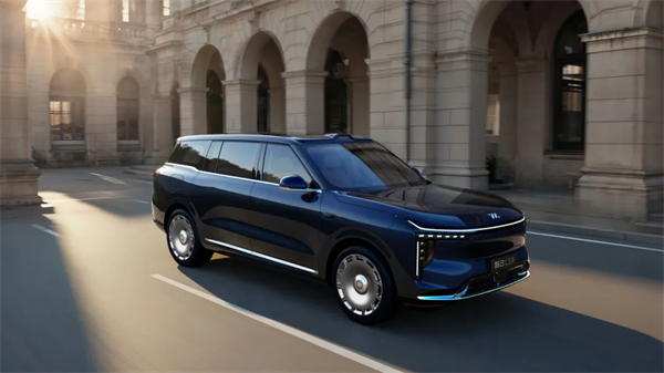 上半年零售销量夺冠，饱和式进攻箭在弦上：上汽势如破竹