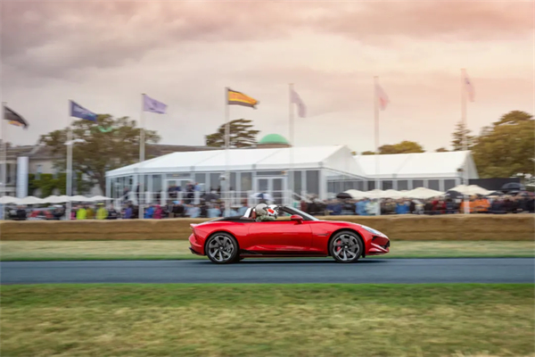 上汽何以成为中国车企出海的“老船长”？