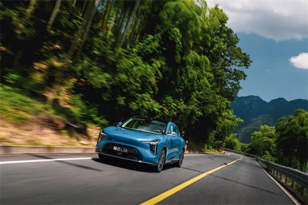 打破一切焦虑，新一代智己LS6的“爆款”含金量