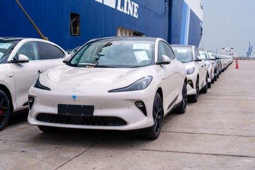 jn体育app官方网站转型“三重奏”：技术突围、品质护航与生态重构