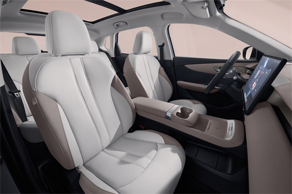 开创传统车企先河，MG重新发布ES5，“领先一代、便宜一万”重塑格局