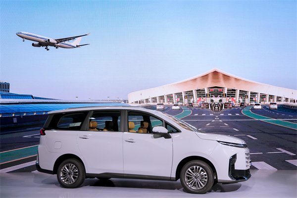 大空间、更省钱、长续航，“国民家用MPV”上汽大通G50混动MPV开启预售，满足家庭用车、旅游出行等全需求！