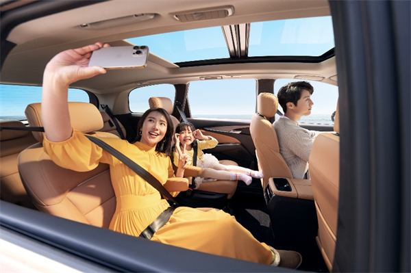 全球唯一10万级混动MPV——上汽大通 G50 混动上市，售价13.98万起