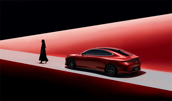 全新智己L6正式发布，预售权益价21.99万元~28.99万元 为都市精致出行而生