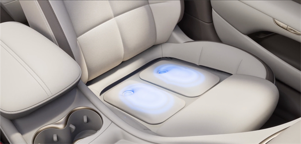 全新智己L6正式发布，预售权益价21.99万元~28.99万元 为都市精致出行而生