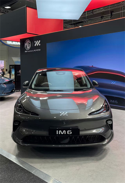 智己汽车正式登陆澳大利亚，双车闪耀墨尔本车展