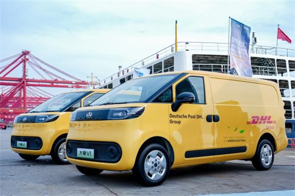 全球物流巨头绿色首。∩掀笸ㄕ痘馜HL欧洲最大单，助推中国新能源技术出海